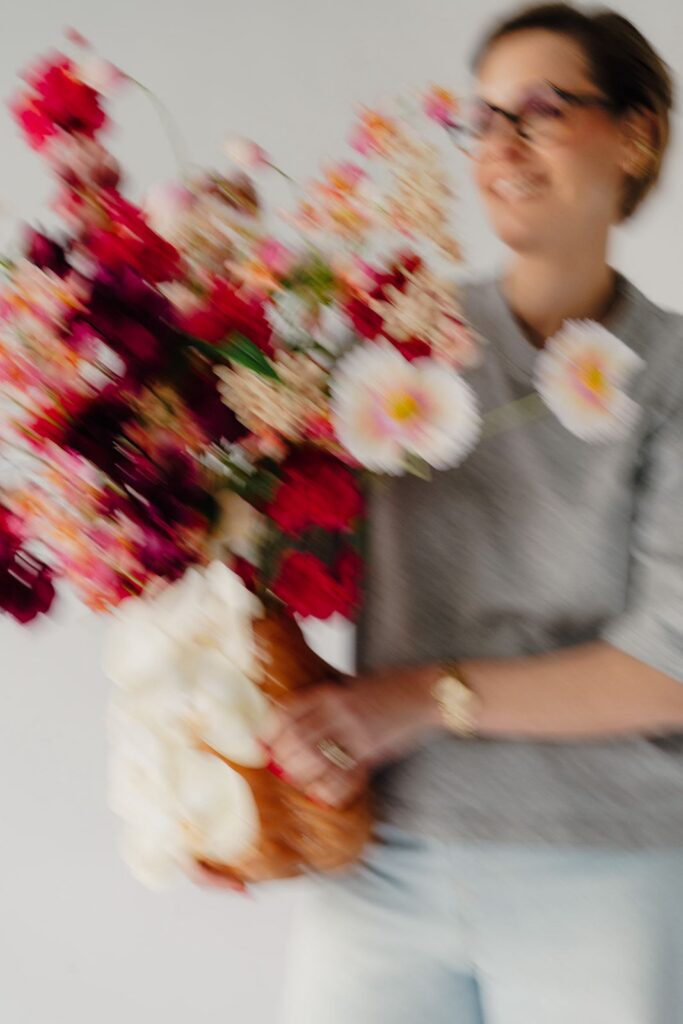 Branding beeld voor élow beauty door Sacha Kleinblatt